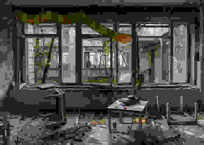 10-pripyat-former-soviet-model-670.jpg