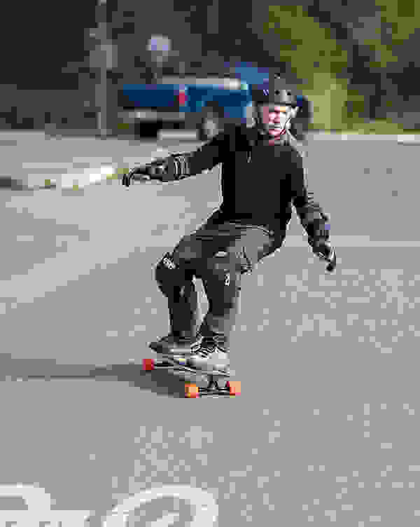 78-year-old-longboarder-lloyd-kahn.jpg