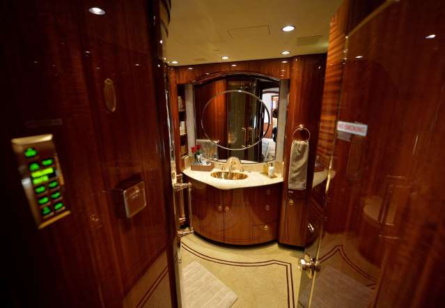 Airbus-A380-17.jpeg