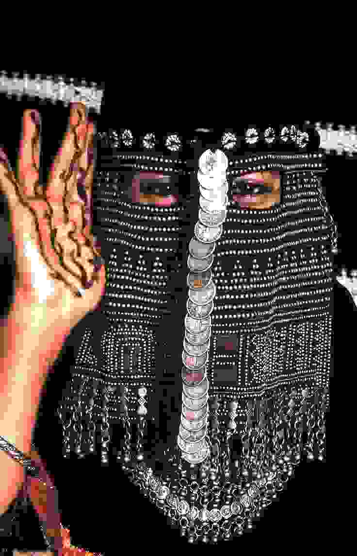 Bedouin-women-and-men-24.jpg