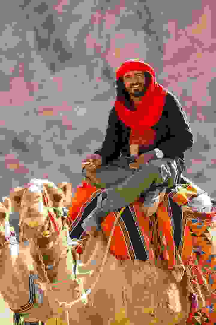 Bedouin-women-and-men-5.jpg