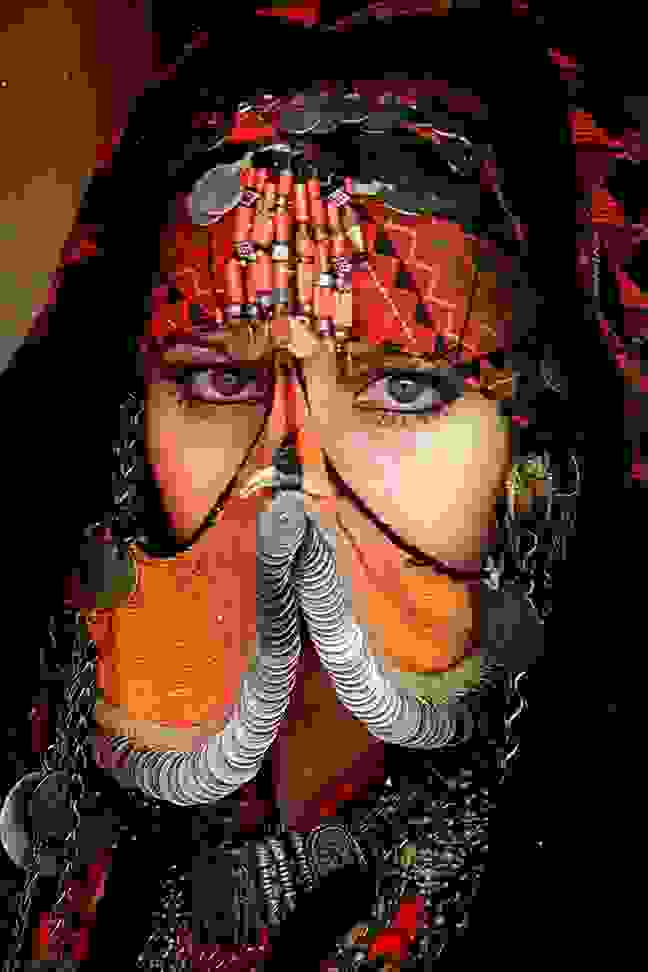 Bedouin-women-and-men-9.jpg