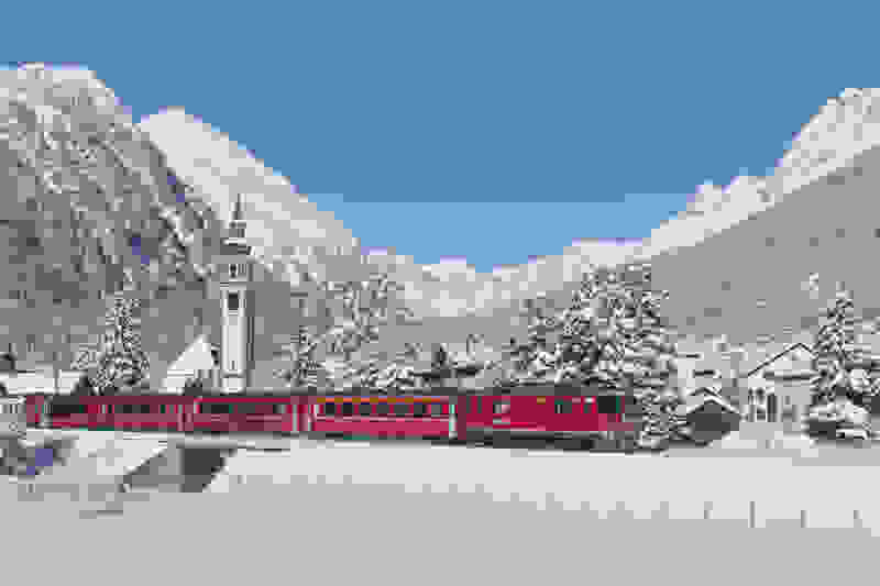 Bernina-at-Bever.jpg