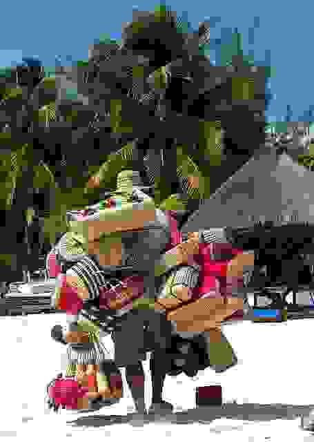Cancun-market.jpg