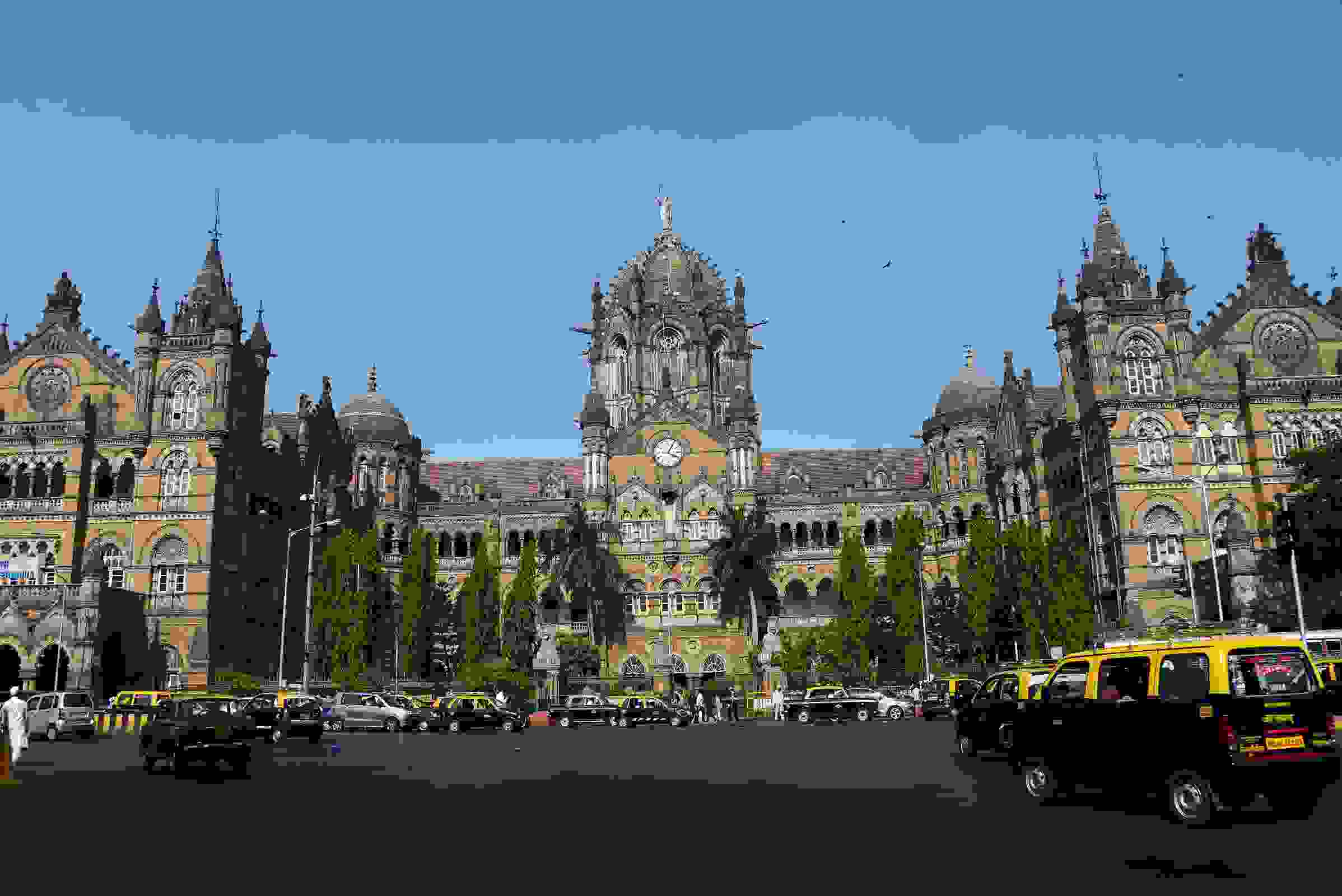 Chhatrapati-Shivaji-Terminus.jpg