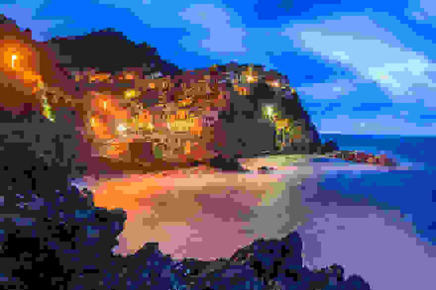 Cities-On-Cliffs5__880.jpg