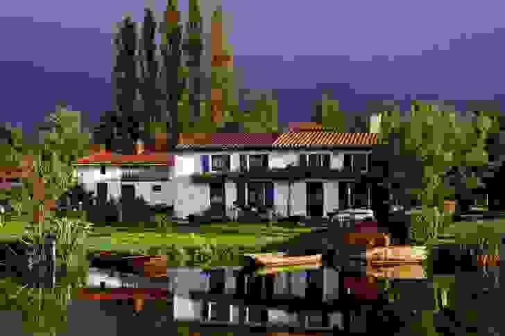 Cotage-Canal-Annecy.jpg
