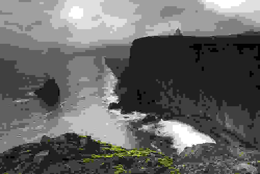 Dyrholaey-lighthouse2.jpg