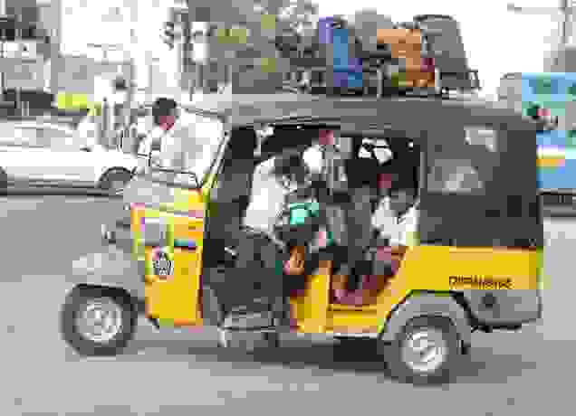 India-SchoolBus13.jpg
