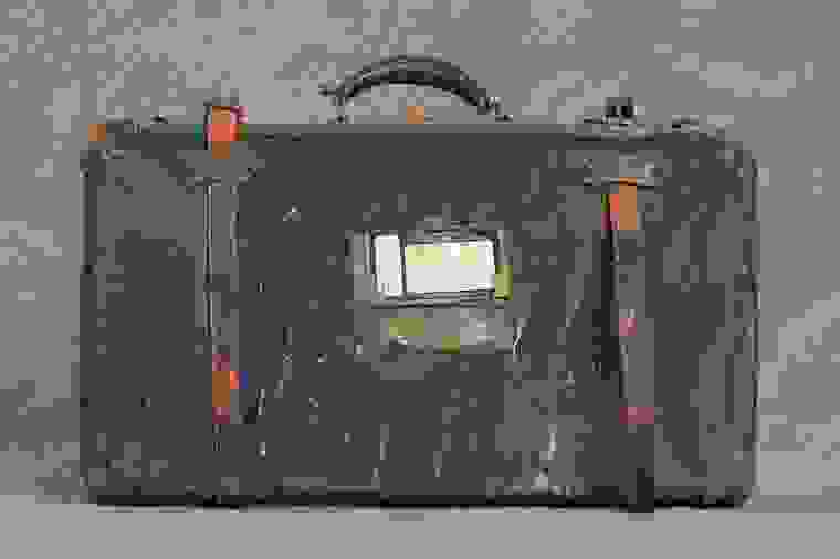 Jon-Crispin-Willard-Suitcases-13.jpg