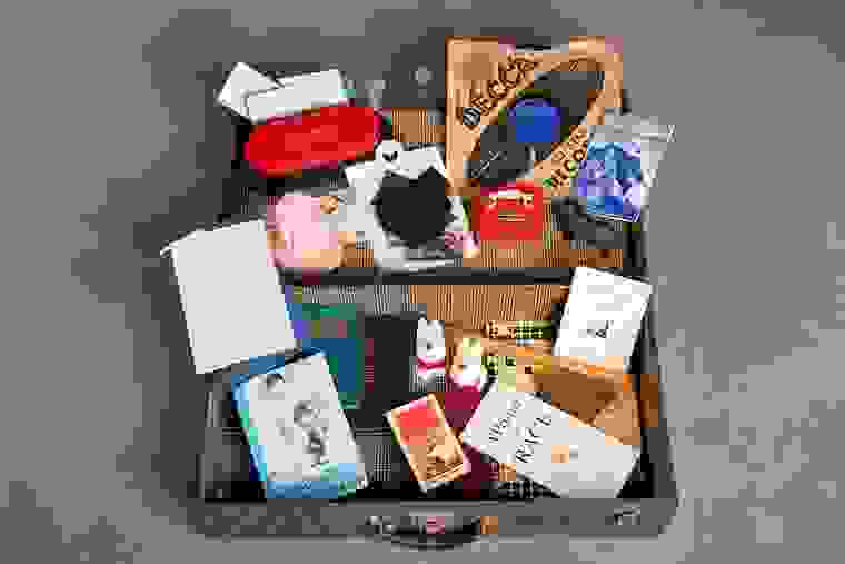 Jon-Crispin-Willard-Suitcases-24.jpg