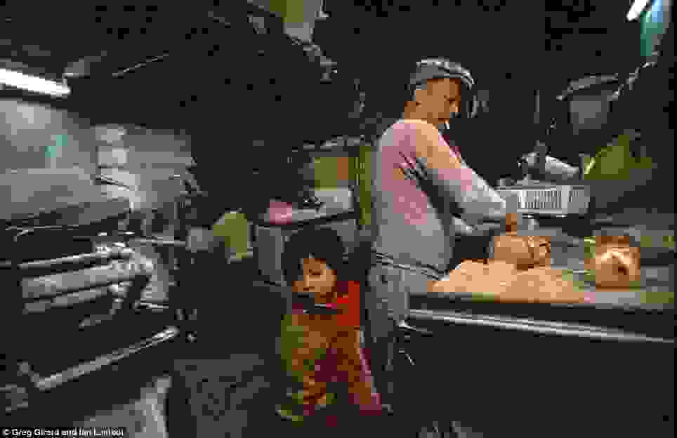 Kowloon-Walled-City8.jpg