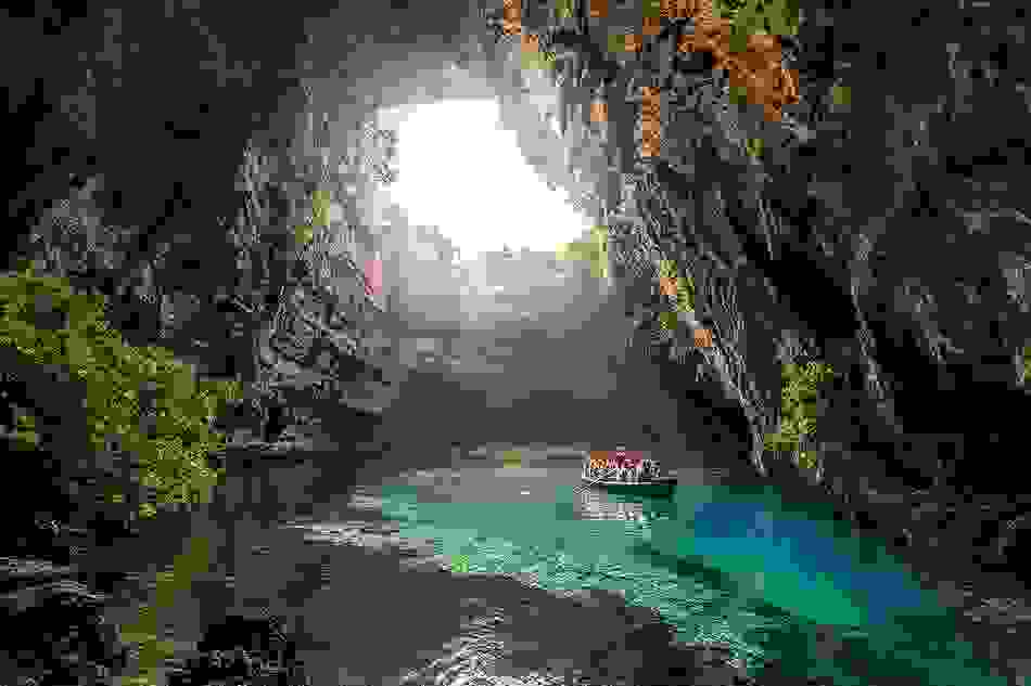 Melissani-cave-greece.jpg