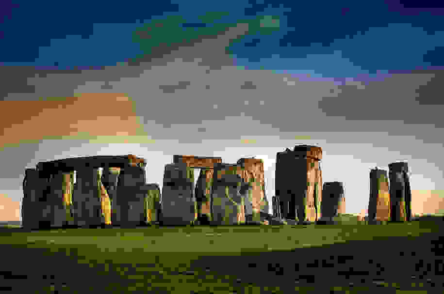 Stonehenge1.jpg