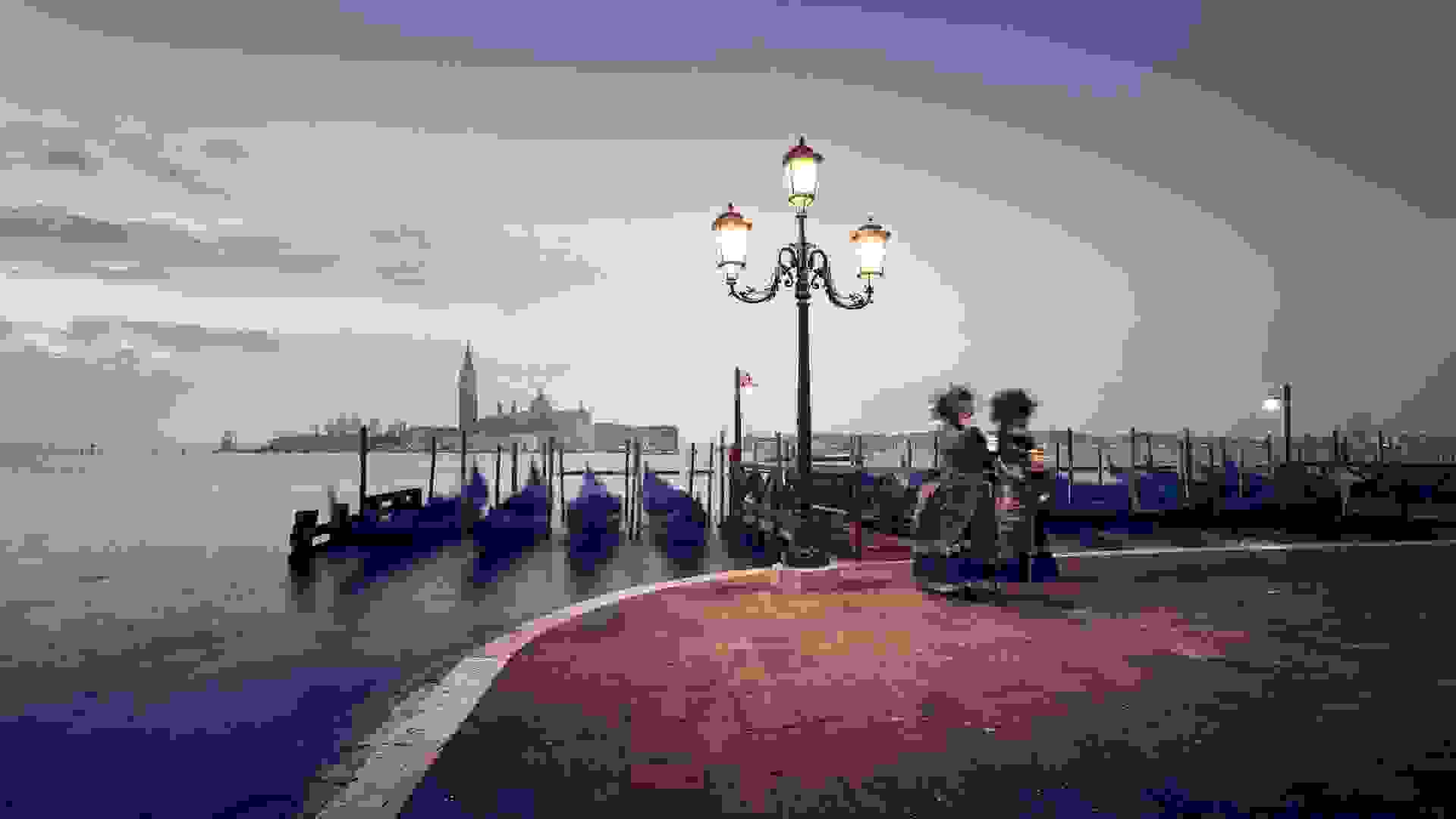 Sunrise-Photoshoot-in-Venice-at-Piazza-San-Marco-1920x1080.jpg