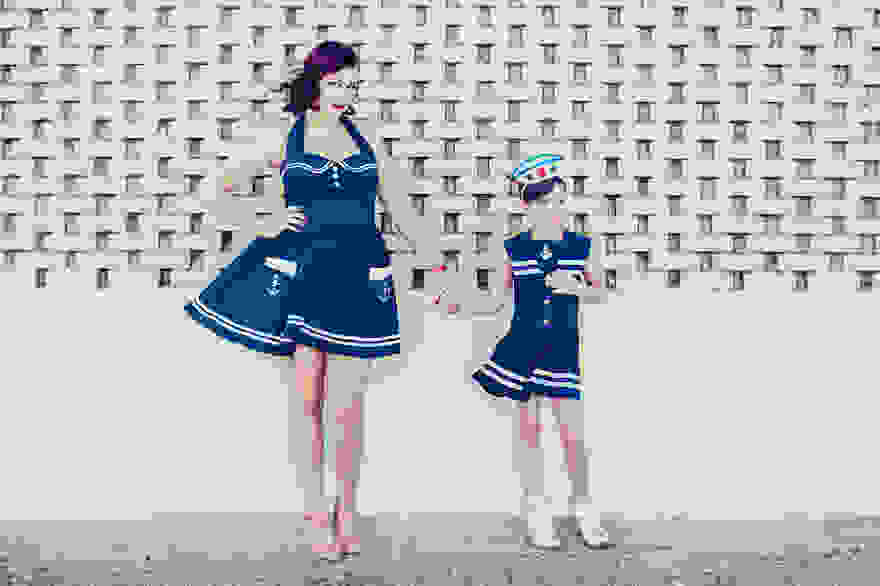 The-Misadventures-of-a-Little-Girl-Adopted-into-a-Mad-World10__880.jpg