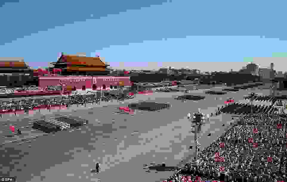 Tiananmen-Square6.jpg