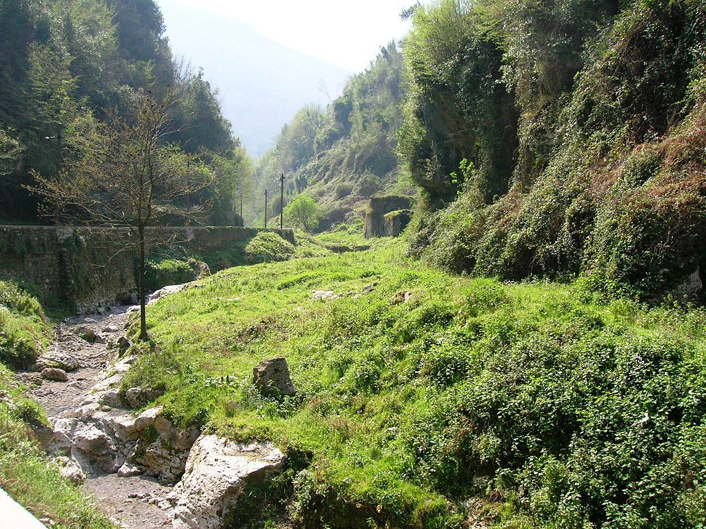 Valley-of-Mills1.JPG