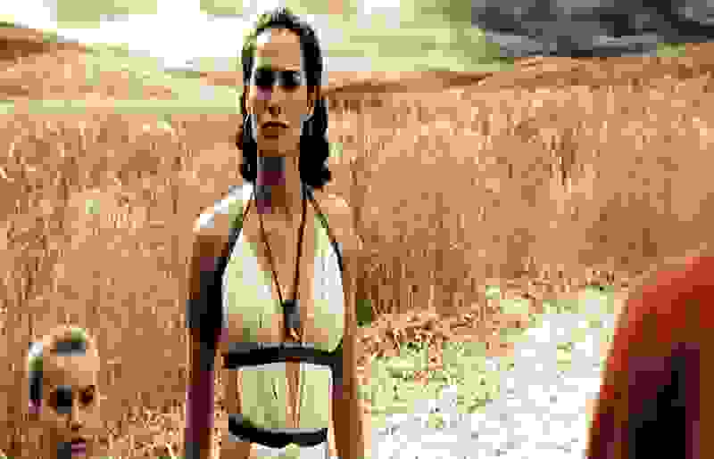 3005