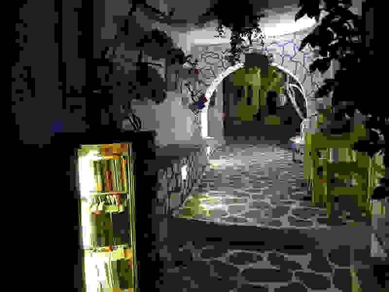 anoixti-vivliothiki-stin-kimolo-03.jpg