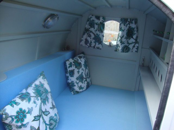 big-a_soviet_era_scooter_transformed_into_a_nifty_mobile_home_640_25.png