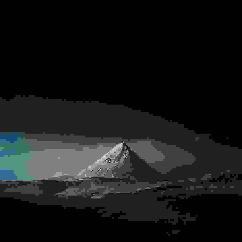 blue-iceland-baula.jpg