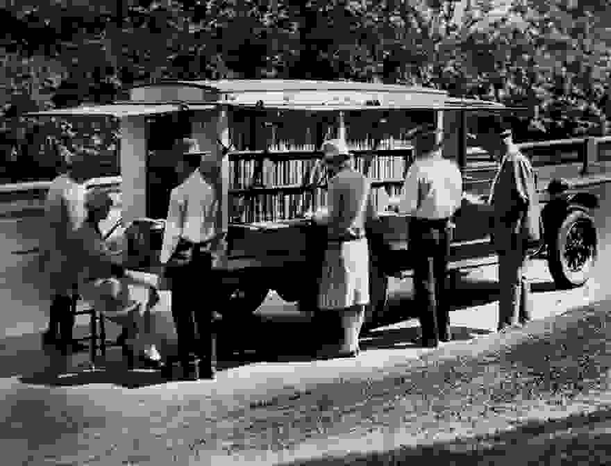 bookmobile-library-on-wheels1.jpg