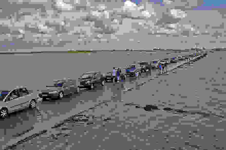 disappearing-road-passage-du-gois-france-4.jpg