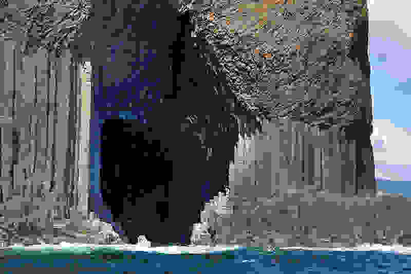 fingal039s-cave-.jpg