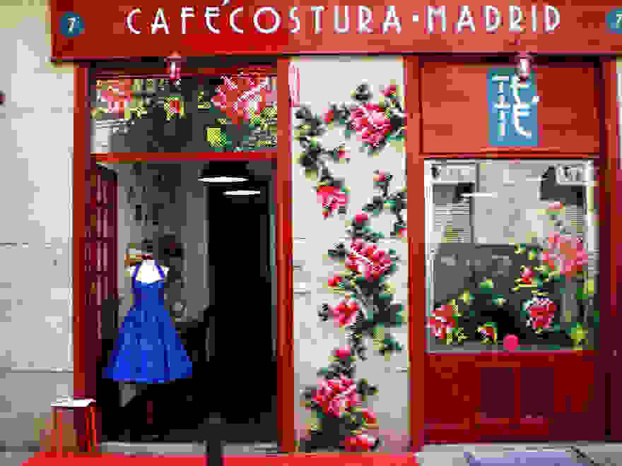 floral-cross-stitch-street-installations-raquel-rodrigo-2.jpg