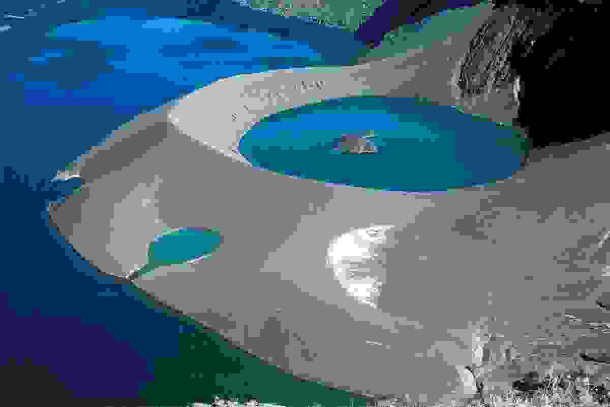 galapagos-1.jpg