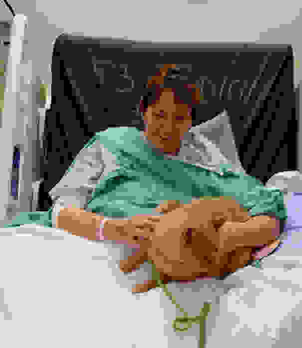 hospital-pets-allowed-animal-therapy-zacharys-paws-for-healing-juravinski-1.jpg