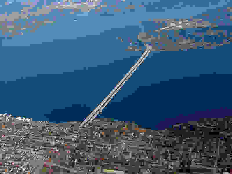 i-megalyteri-ploti-gefyra-tou-kosmouSeattle.jpg