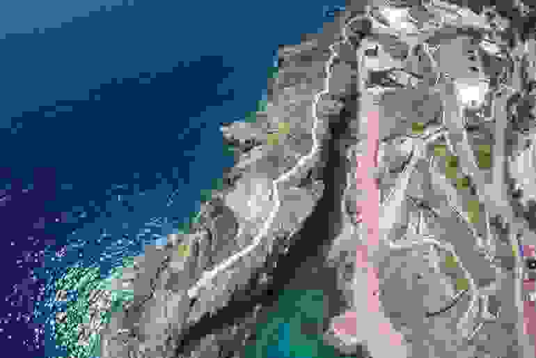 karavos-to-krimmeno-piratiko-fio-770x514.jpg