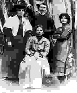 kazantzakis-mana.jpg
