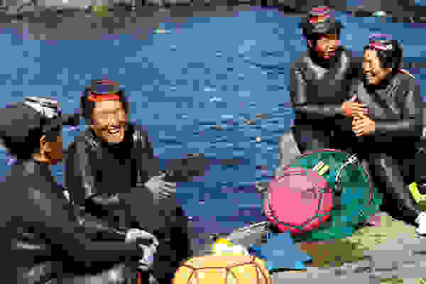 korea-sea-women.jpg