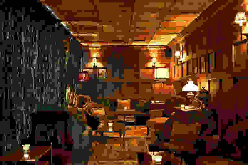 london-bar602.jpg