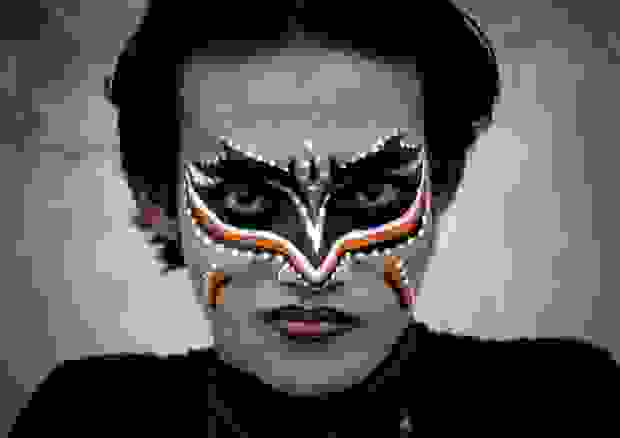 makeup-around-the-world9.jpg