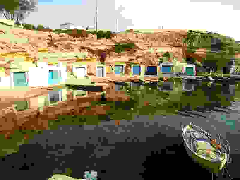 mantrakia2.jpg