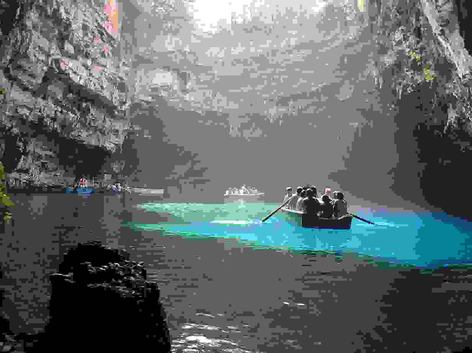 melissani-caves-kefalonia-greece.jpg