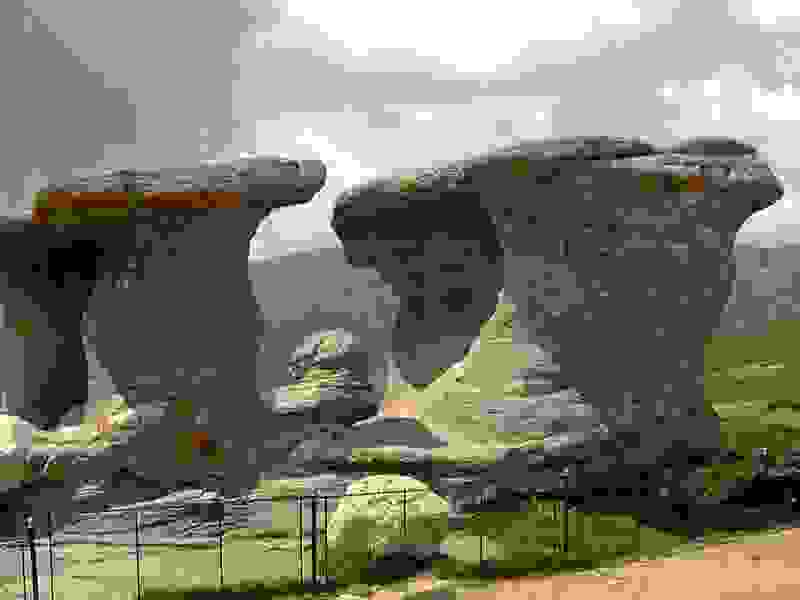 mpouxaria4roumani.jpg
