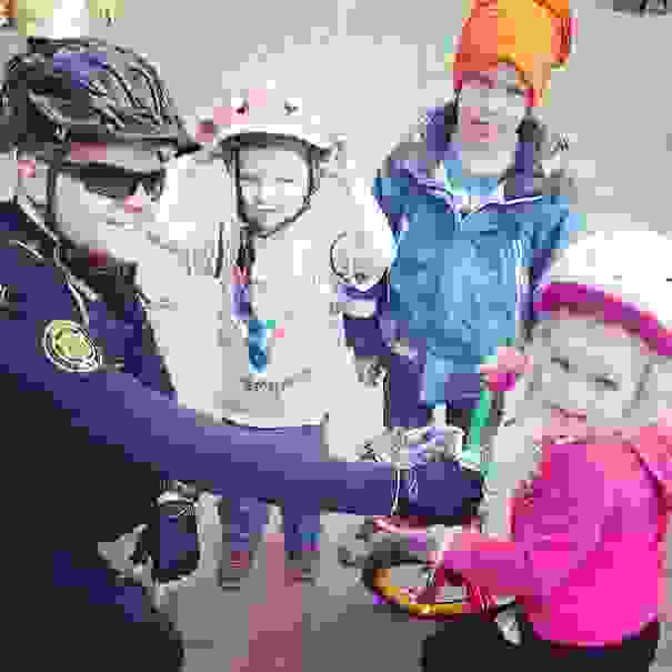 police-instagram-logreglan-reykjavik-iceland-23-605x605.jpg