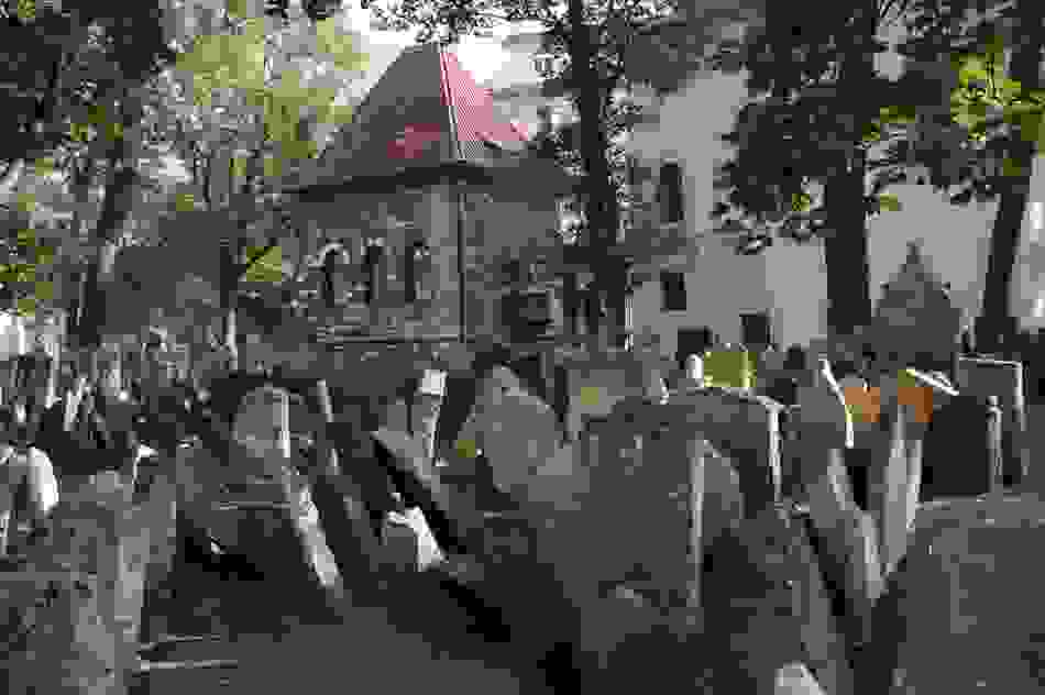 praga-nekrotafio.jpg