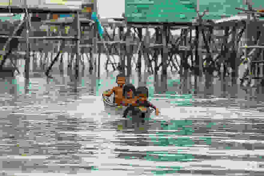 sea-tribe-gipsies-the-bajaus-rehan-borneo-10.jpg