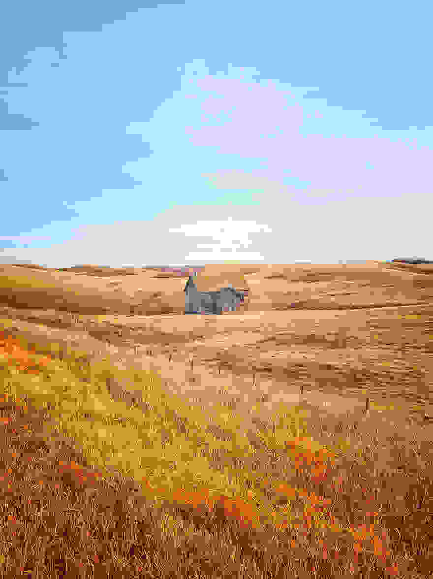 small-house-grand-nature-landscape-photography-6__880.jpg