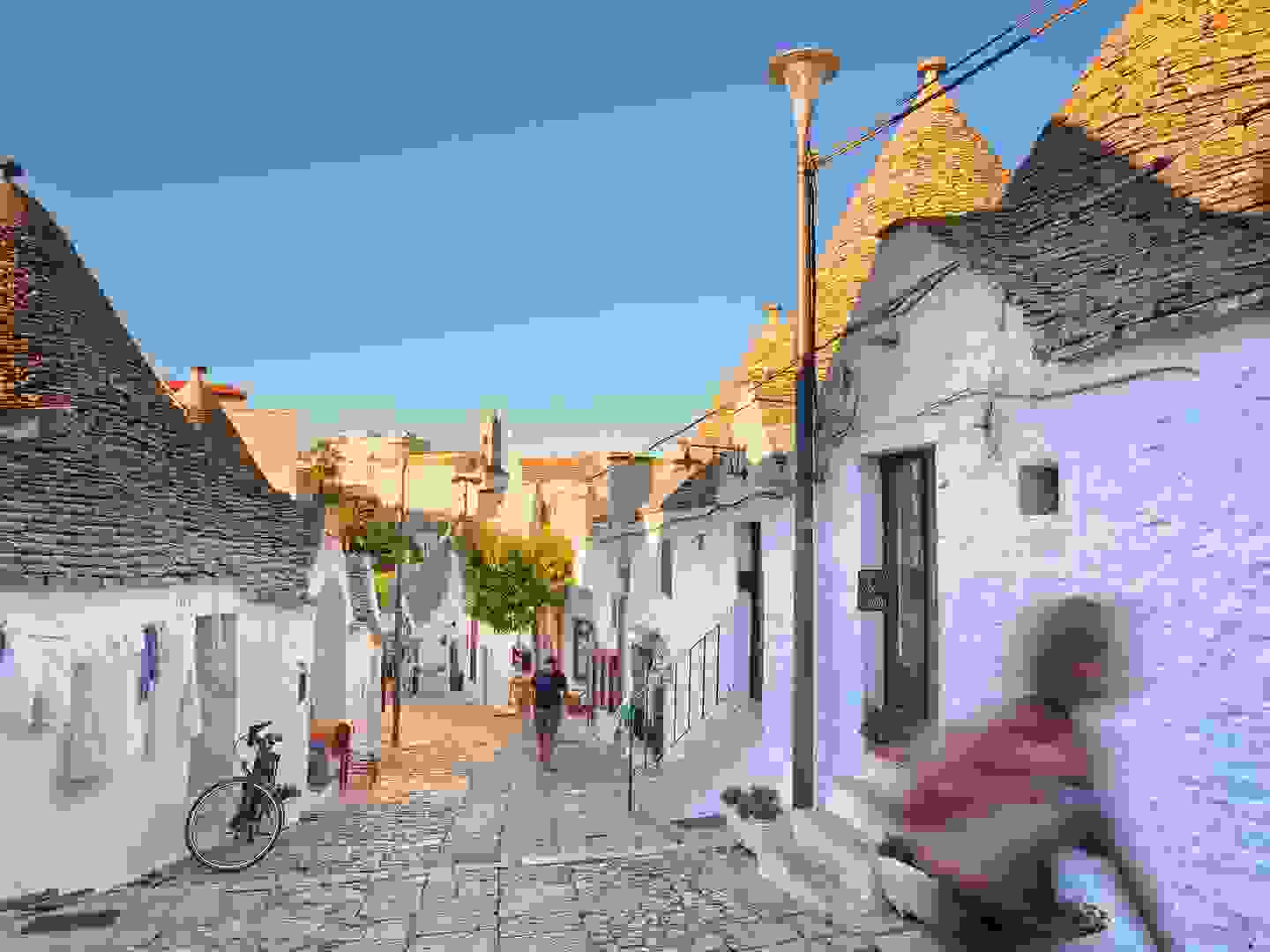 small-towns-italy-Alberobello-cr-getty_002.jpg
