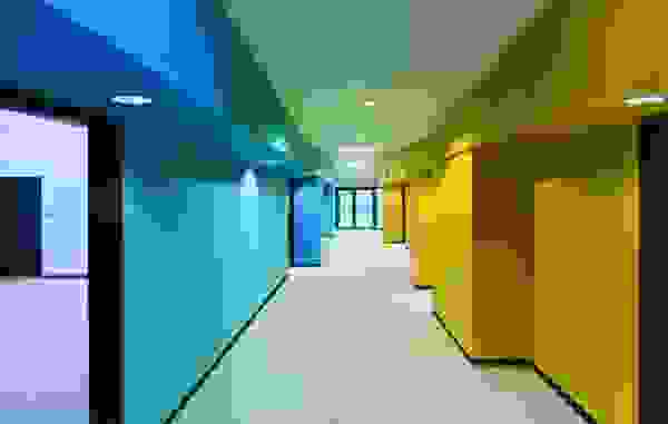 sxoleio4.jpg