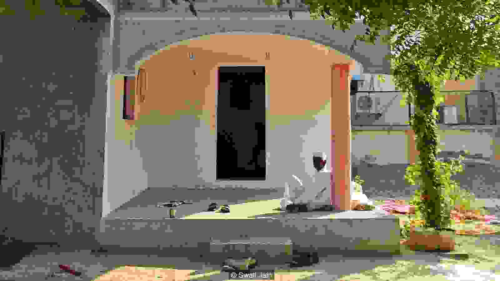 to-xorio-pou-den-exei-portes4.jpg