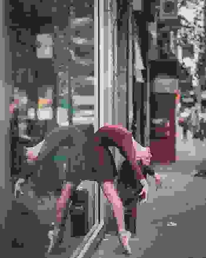 urban-ballet-dancers-new-york-streets-omar-robles-106-57b30fc4d9fea__700.jpg