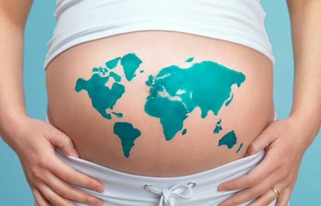 Πως γεννούν οι γυναίκες σε όλο τον κόσμο;
